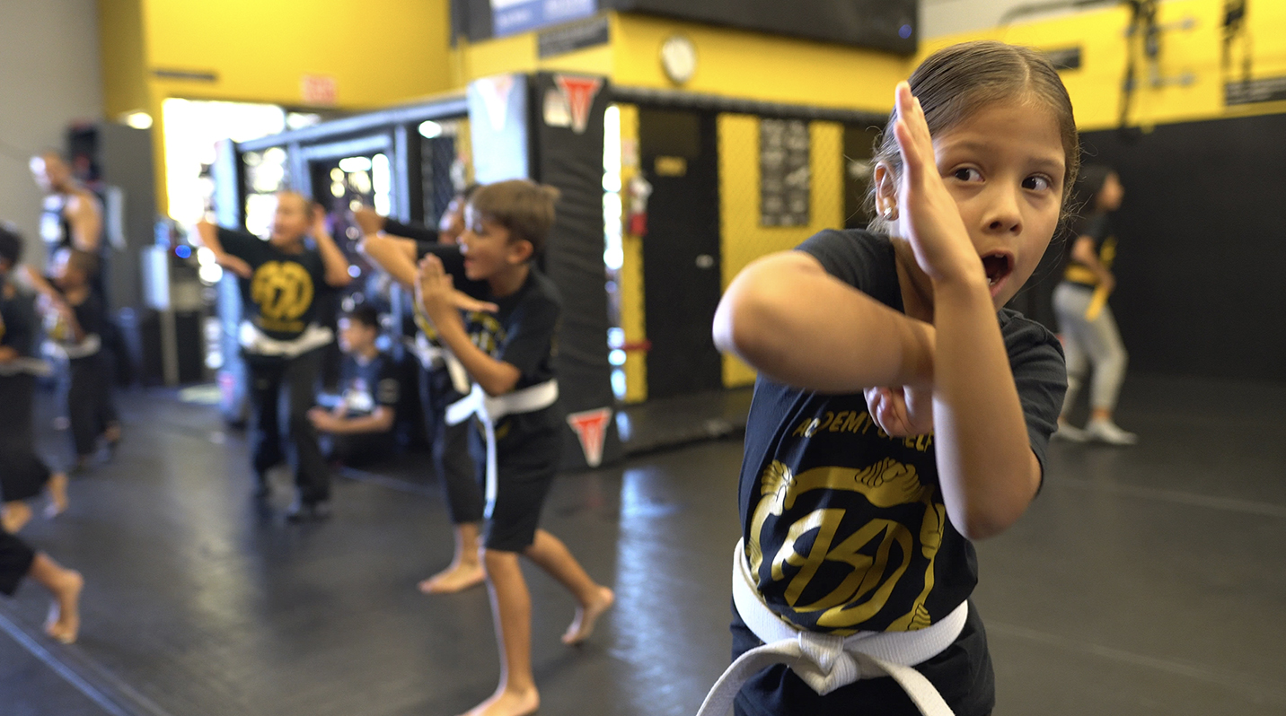 kravmaga-kids-elbows kravmaga-kids-elbows