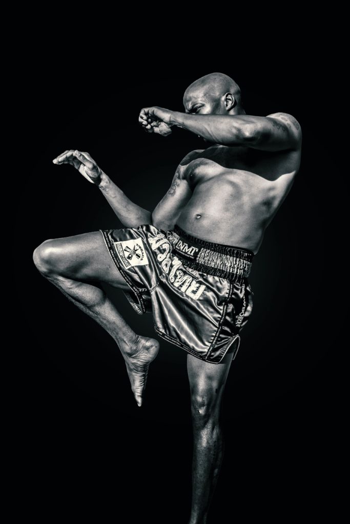 Muay Thai stance, editorial